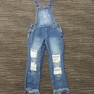 Forever 21 Denim distressed crop overalls Size 25